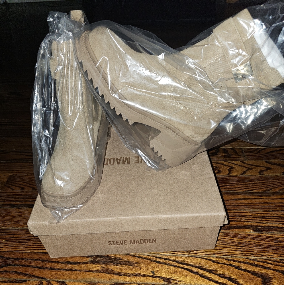 Steve Madden Boots - Tan